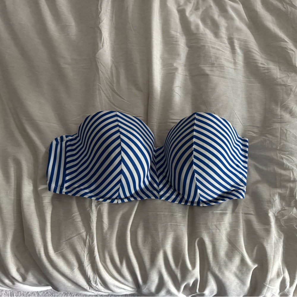 Shade & Shore Strapless Bikini Top